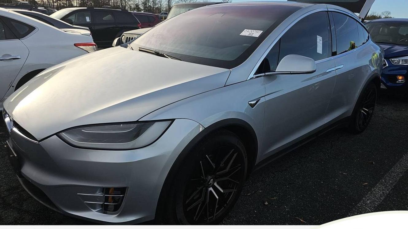 TESLA MODEL X 2018 5YJXCDE22JF090830 image